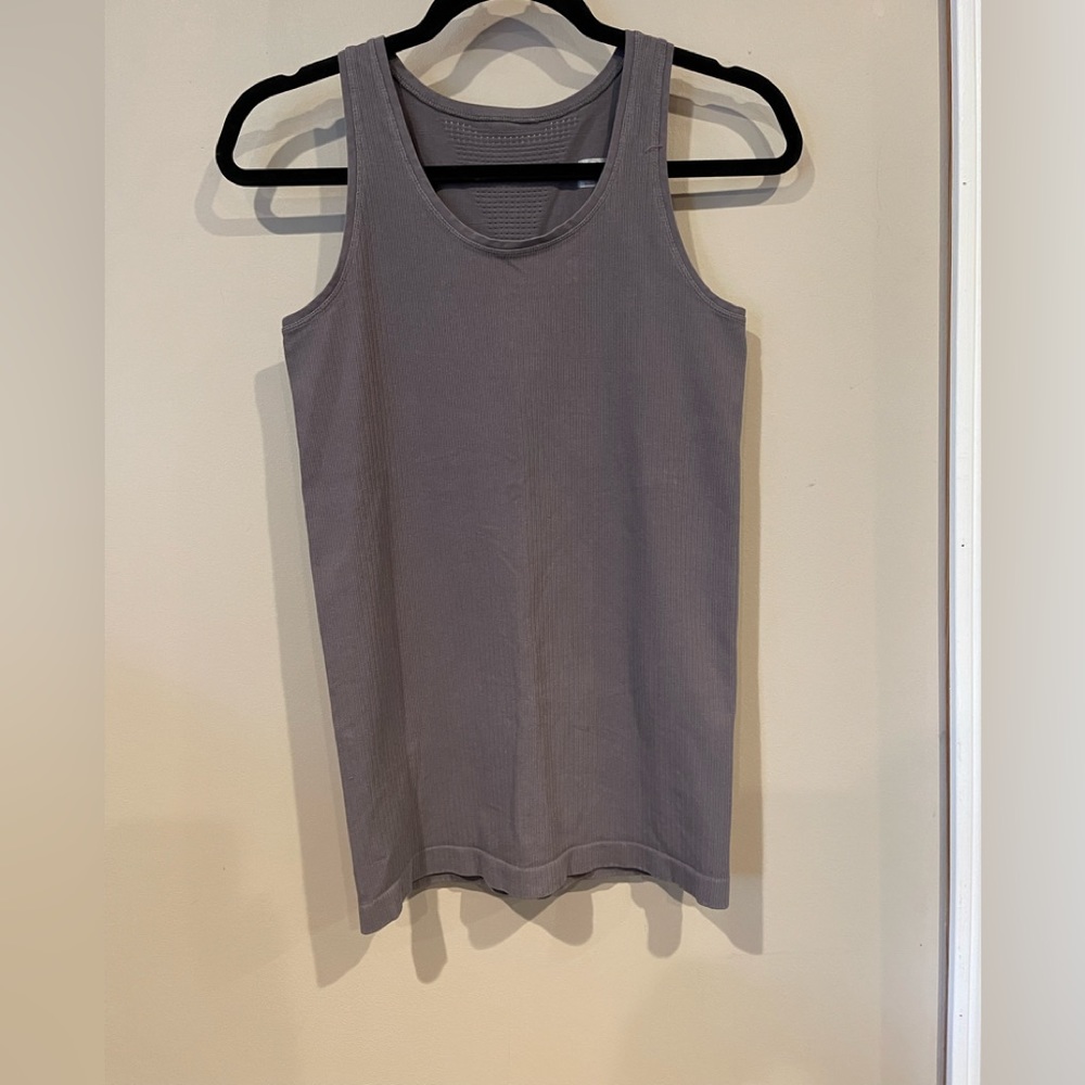 Athleta Long Line Tank Top. EUC.